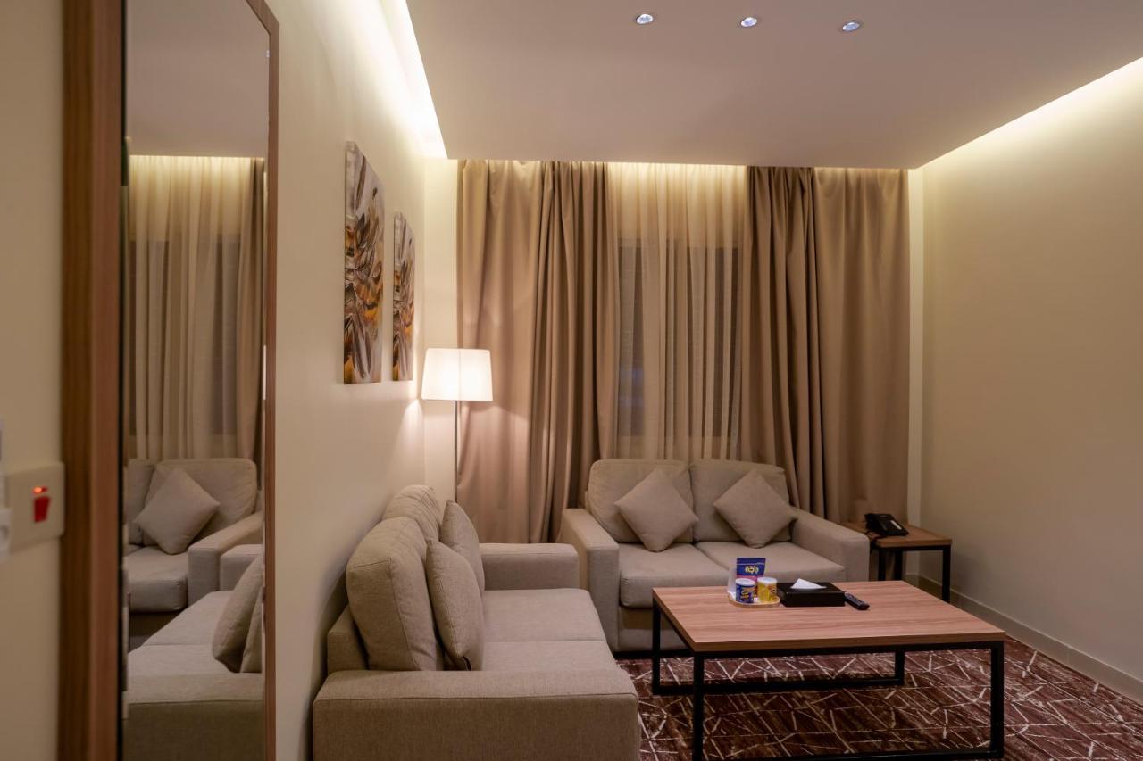 W Suites Hotel アブハ エクステリア 写真